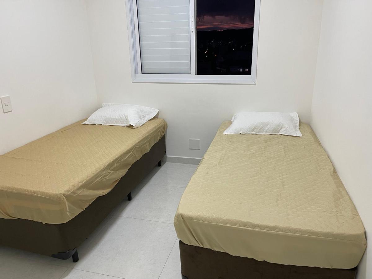 Lazer De Resort A Poucos Passos Da Praia Гуаружа Экстерьер фото